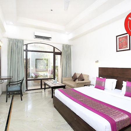 Capital O 15395 Hotel 42 Amritsar Exteriör bild