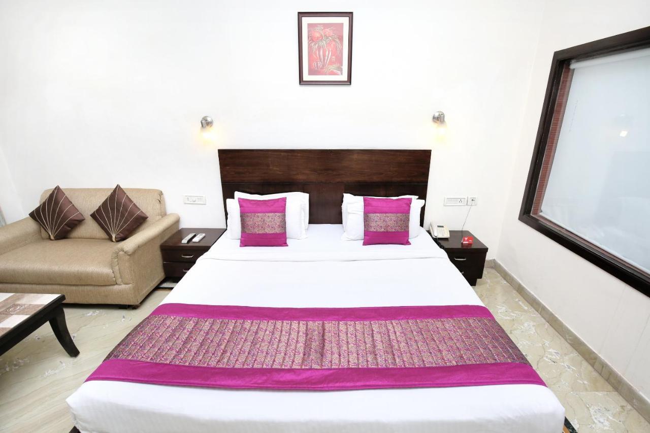 Capital O 15395 Hotel 42 Amritsar Exteriör bild