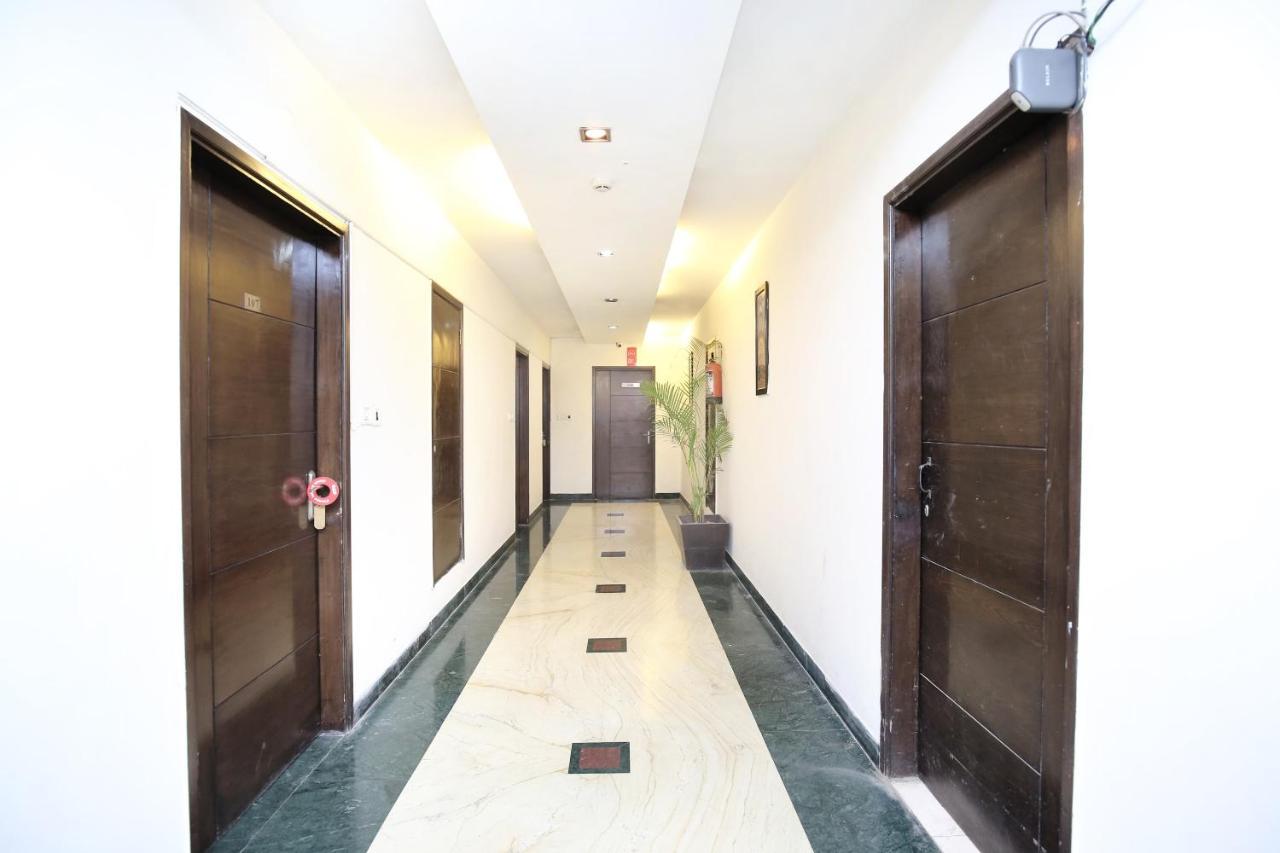 Capital O 15395 Hotel 42 Amritsar Exteriör bild