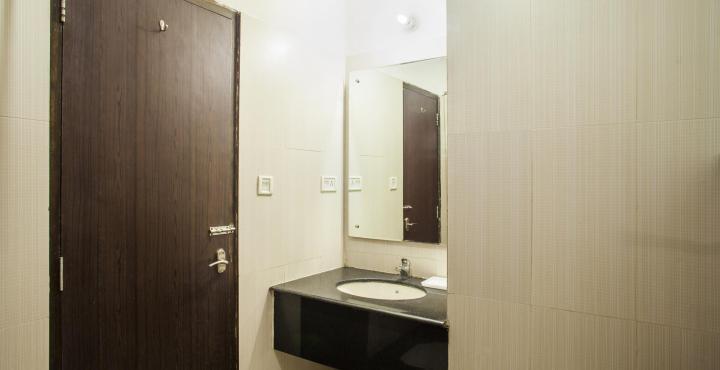 Capital O 15395 Hotel 42 Amritsar Exteriör bild